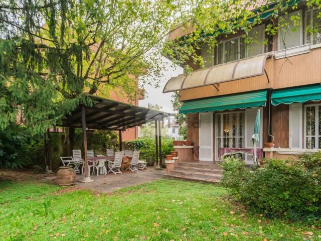 Casa in vendita a Vedano Al Lambro, Lombardia