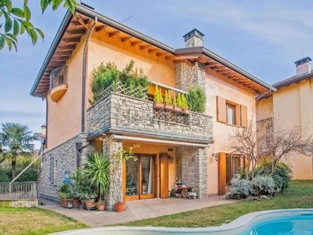 Casa in vendita a Bergamo, Lombardia