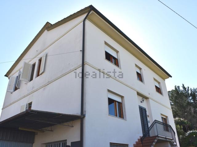 Casa in vendita a Lucardo, Firenze