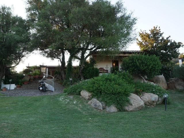 Casa in vendita a Alzachèna/Arzachena, Arzachena