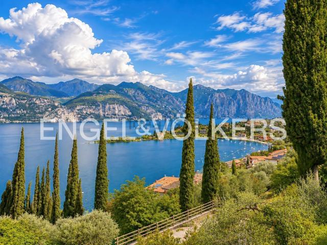 Casa in vendita a Cassone, Malcesine