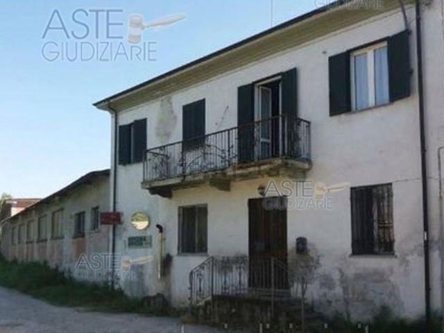 Casa in vendita a Piemonte, Asti