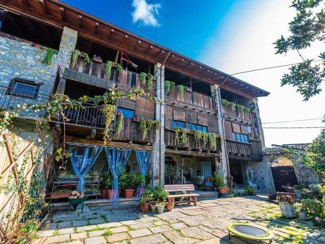 Casa in vendita a Ponteranica, Lombardia