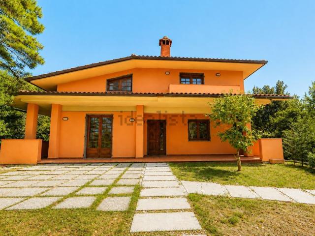 Casa in vendita a Larciano, Mungherino