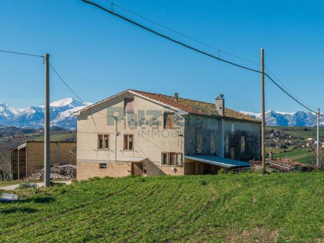 Casa in vendita a Marche, Fermo