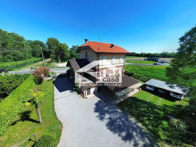 Casa in vendita a Genivolta, Lombardia