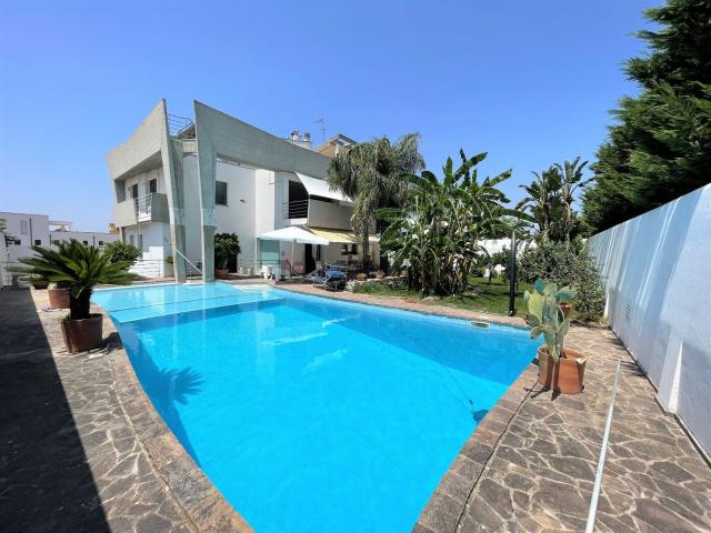 Casa in vendita a Copertino, Lecce