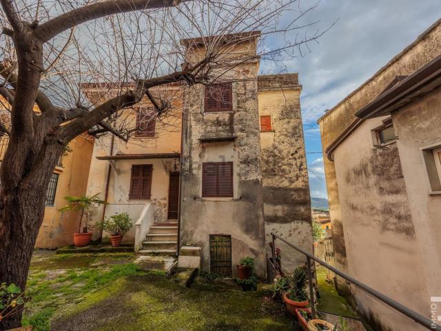Casa in vendita a Carrara, Toscana