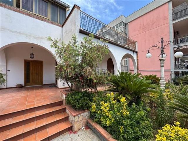 Casa in vendita a Fasano, Gravina Di Catania