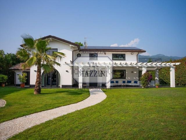Casa in vendita a Tonfano, Toscana