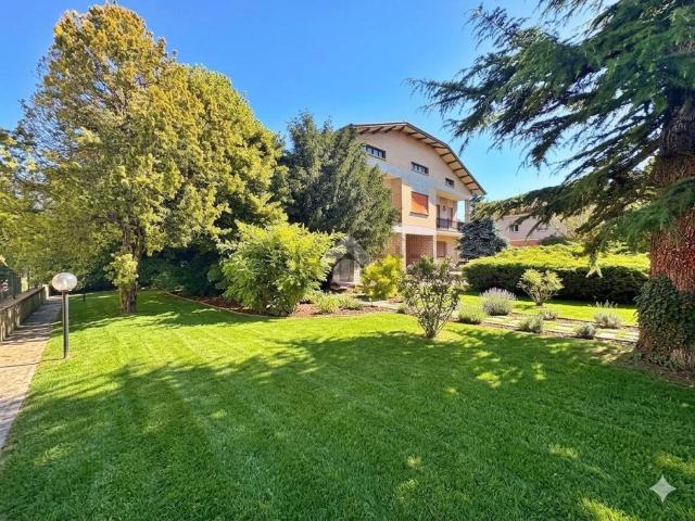 Casa in vendita a Fossato Di Vico, Umbria