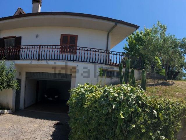 Casa in vendita a Guidonia Montecelio, Roma Capitale