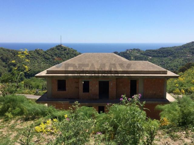 Casa in vendita a Gallodoro, Sicilia