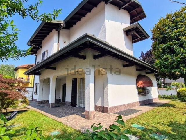 Casa in vendita a Castegnate, Castellanza