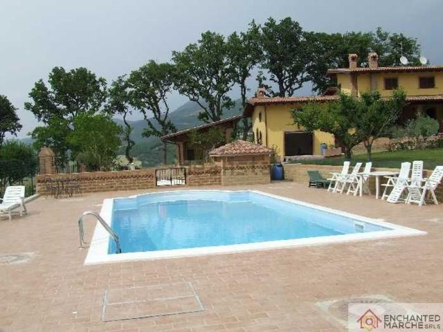 Casa in vendita a Marche, Macerata