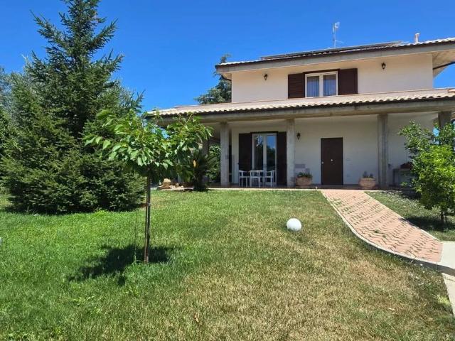 Casa in vendita a Gallo, Collecorvino
