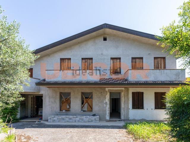 Casa in vendita a Casalserugo, Padova