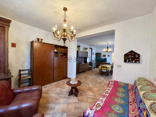 Casa in vendita a Subbiano, Toscana