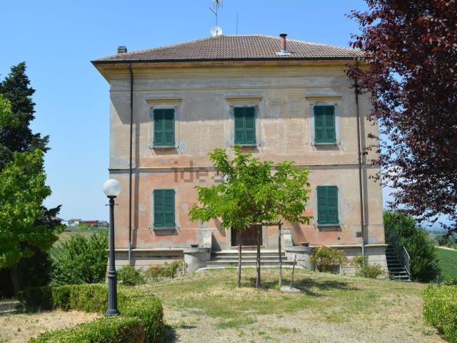 Casa in vendita a Ziano Piacentino, Reggio Emilia