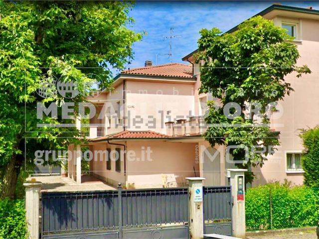 Casa in vendita a San Faustino-Madonnina-Quattroville, Modena