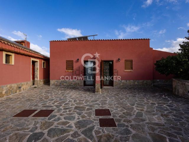 Casa in vendita a Valderice, Sicilia