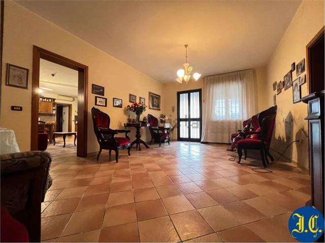 Casa in vendita a Nogarole Rocca, Veneto