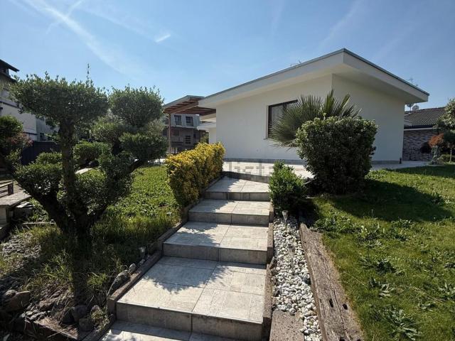 Casa in vendita a Gerenzano, Lombardia