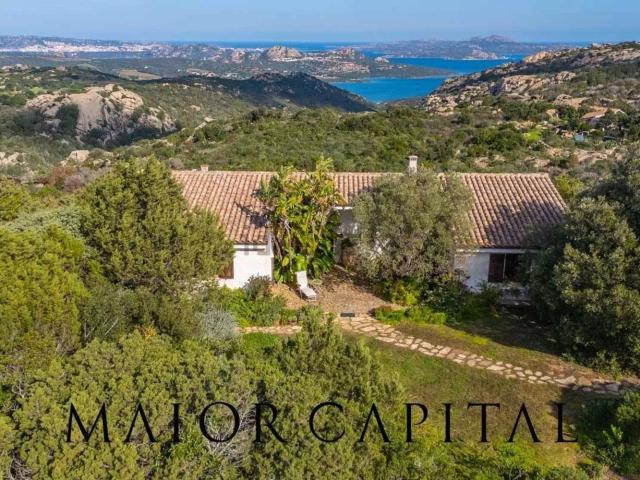 Casa in vendita a Alzachèna/Arzachena, Arzachena