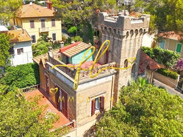 Casa in vendita a Rosignano Marittimo, Toscana