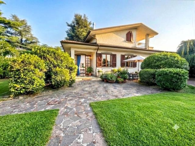 Casa in vendita a Castel San Giovanni, Reggio Emilia