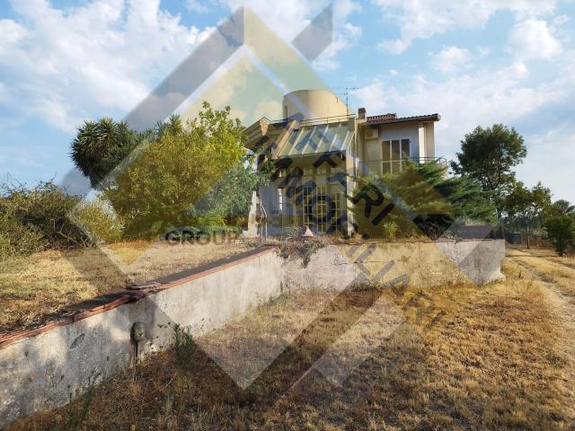 Casa in vendita a Salemi, Aci Sant'antonio