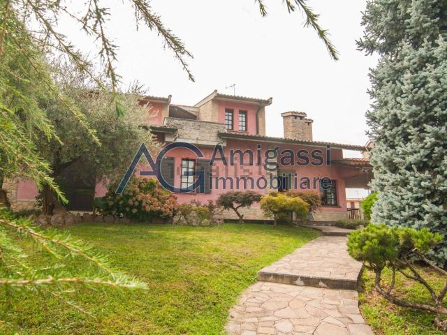 Casa in vendita a Torre De' Roveri, Lombardia