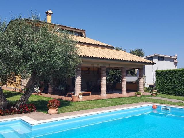Casa in vendita a Monterosi, Lazio
