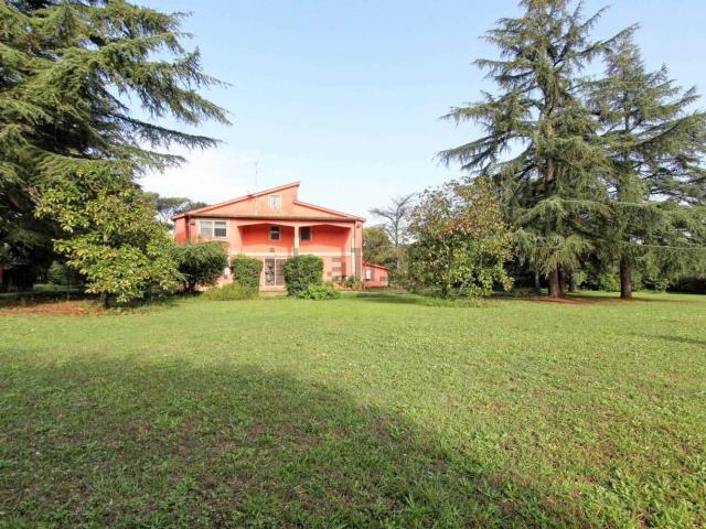 Casa in vendita a Municipio Roma XV, Roma Capitale