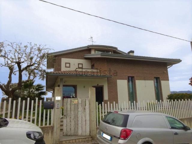Casa in vendita a Marche, Ancona