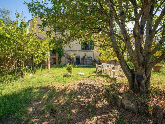 Casa in vendita a La Bicocca, Siena