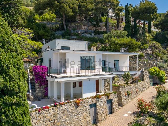 Casa in vendita a Ospedaletti, Liguria