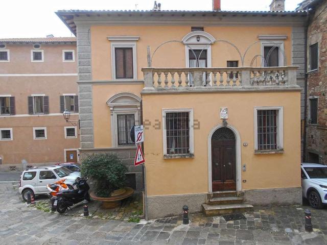 Casa in vendita a Centro, Chiusi