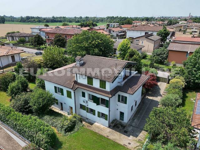Casa in vendita a Capriano Del Colle, Lombardia