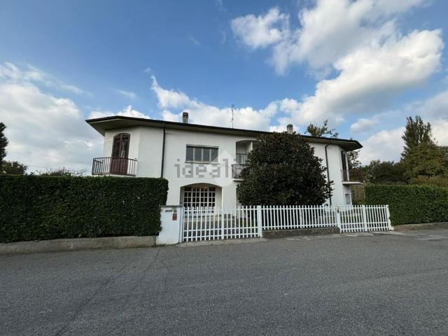 Casa in vendita a Rivolta D'adda, Lombardia