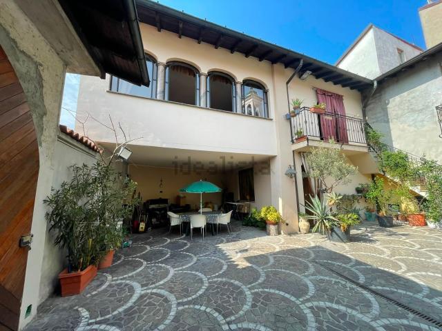 Casa in vendita a Canegrate, Milano
