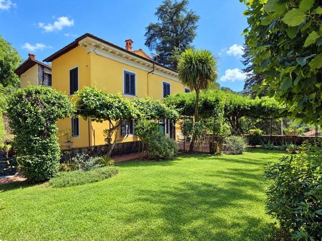 Casa in vendita a Ponte a Serraglio, Bagni di Lucca