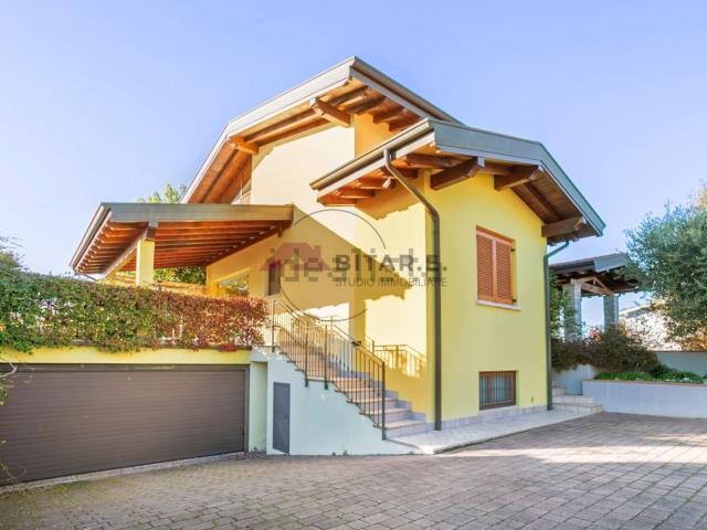 Casa in vendita a Poncarale, Lombardia