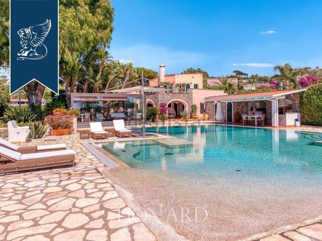 Casa in vendita a Forio, Campania