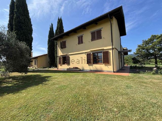 Casa in vendita a Tenuta di Marinella, Sarzana
