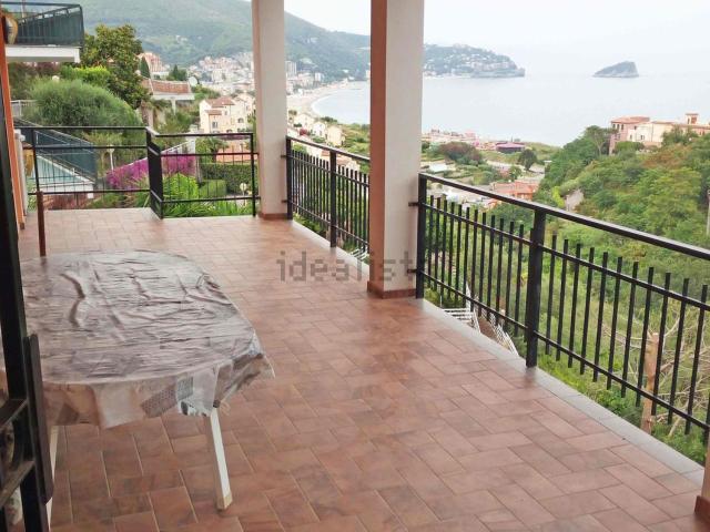 Casa in vendita a Spotorno, Liguria