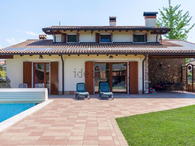 Casa in vendita a Costermano, Veneto
