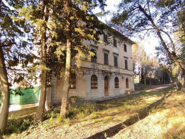 Casa in vendita a Passo Varano, Marche