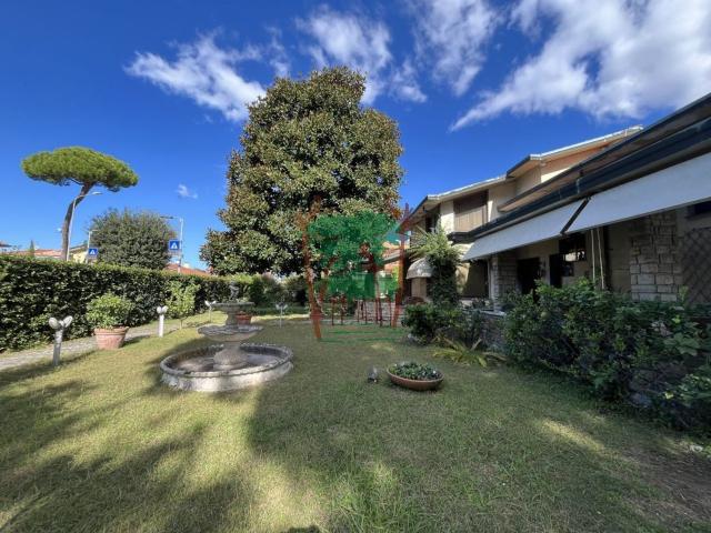 Casa in vendita a Bicchio, Viareggio