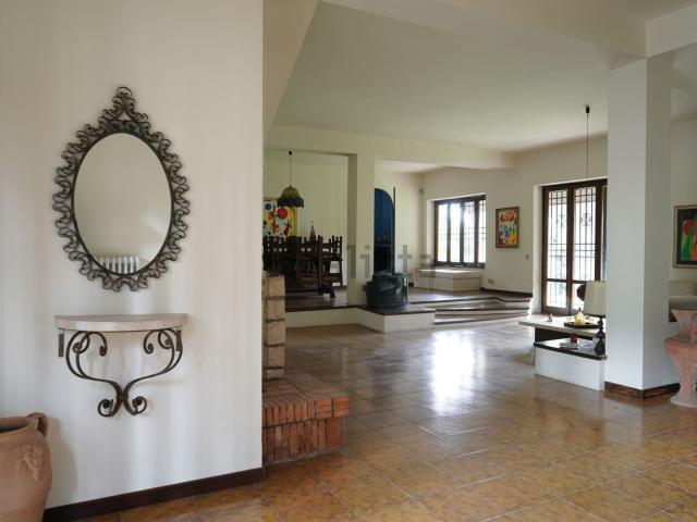 Casa in vendita a Patrica, Lazio